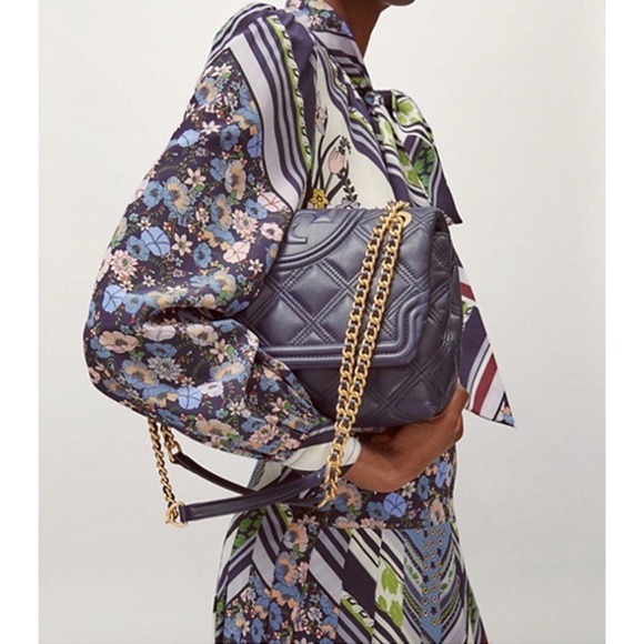 TORY BURCH FLEMING SOFT CONVERTIBLE SHOULDER BAG - Picture 4 of 16